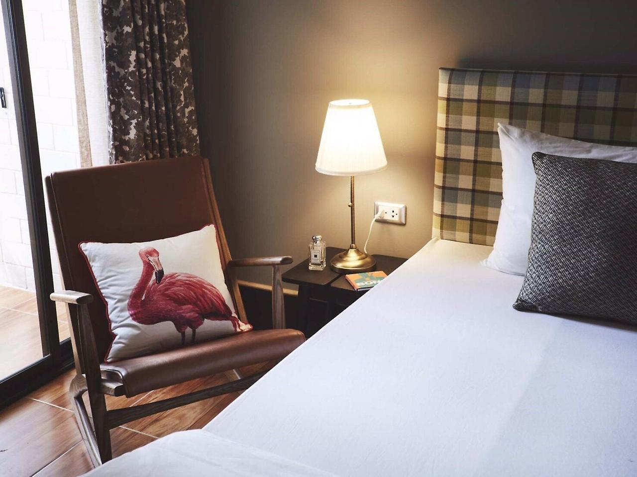 Josh Hotel กรุงเทพมหานคร ภายนอก รูปภาพ